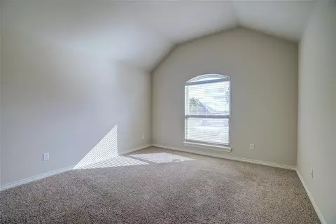Bedroom - 300 Summit Bnd, Norman, OK 73071 photo 5 of 6