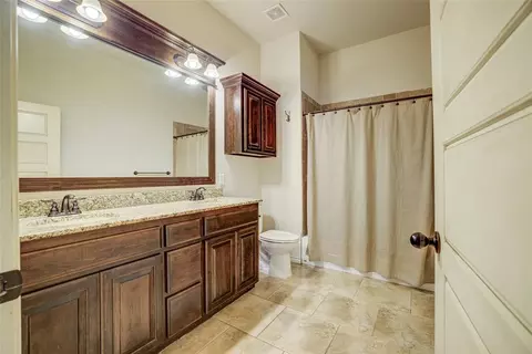 Bath - 300 Summit Bnd, Norman, OK 73071 photo 1 of 5