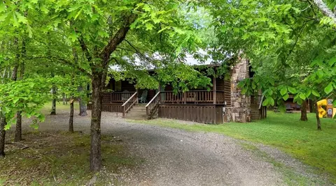 22 E G Ln, Broken Bow, OK 74728