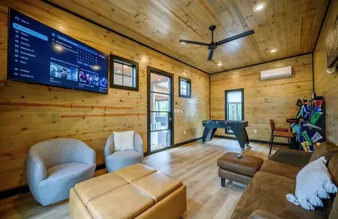 Living - 784 N Lukfata Fork Trl, Broken Bow, OK 74728 photo 6 of 7