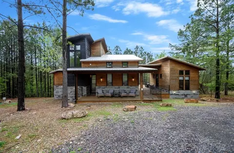 784 N Lukfata Fork Trl, Broken Bow, OK 74728