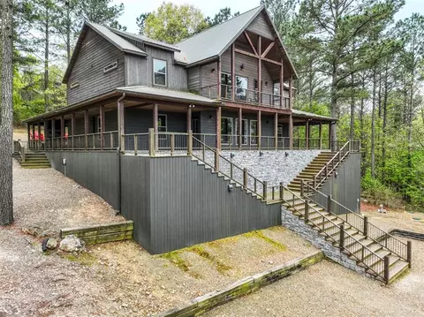 405 Red Berry Trl, Broken Bow, OK 74728