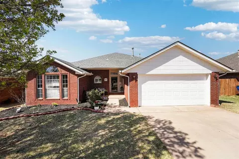 1415 Cherokee Ln, Blanchard, OK 73010