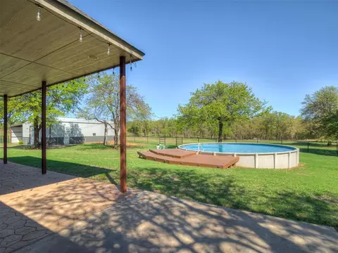 Exterior - 104 Stotts Rd, Mcloud, OK 74851 photo 2 of 4