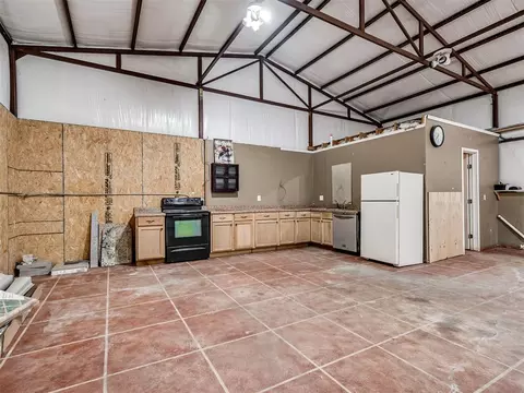 Kitchen - 104 Stotts Rd, Mcloud, OK 74851 photo 5 of 5