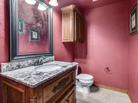 Bath - 104 Stotts Rd, Mcloud, OK 74851 photo 1 of 5