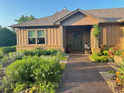 1004 N Craft Rd, Stillwater, OK 74075