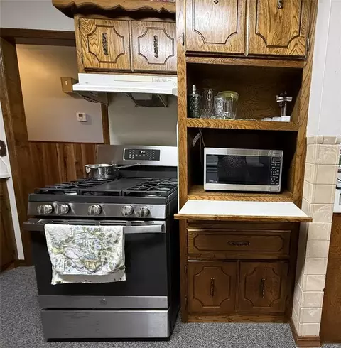 Kitchen - 826 Hillcrest Dr, Watonga, OK 73772 photo 5 of 5