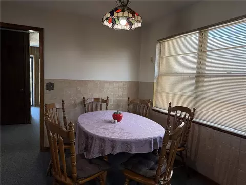 Dining - 826 Hillcrest Dr, Watonga, OK 73772 photo 2 of 2