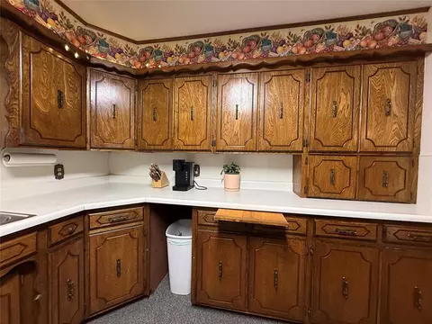 Kitchen - 826 Hillcrest Dr, Watonga, OK 73772 photo 4 of 5