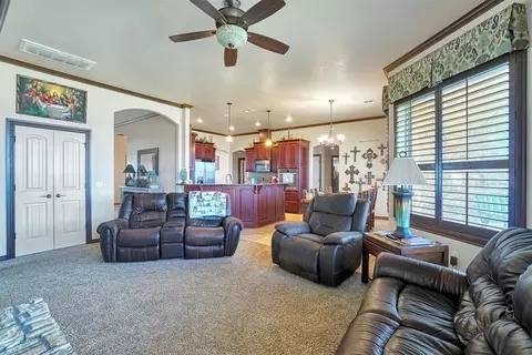 Living - 21321 E 1290 Rd, Sentinel, OK 73664 photo 4 of 4