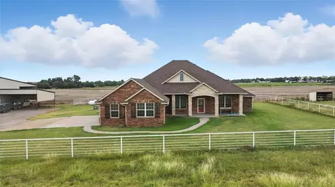 Exterior - 21321 E 1290 Rd, Sentinel, OK 73664 photo 2 of 4