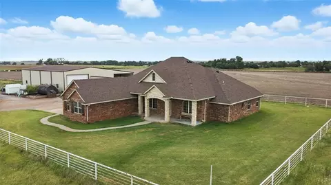 Exterior - 21321 E 1290 Rd, Sentinel, OK 73664 photo 1 of 4