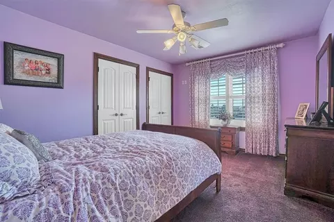 Bedroom - 21321 E 1290 Rd, Sentinel, OK 73664 photo 3 of 5