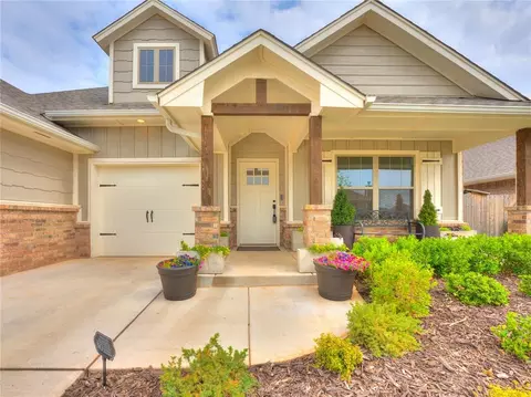 12413 SW 30th St, Yukon, OK 73099