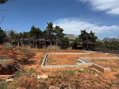 2317 Lone Tree Trl, Edmond, OK 73034