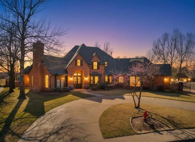 6013 Laquinta Dr, Edmond, OK 73025