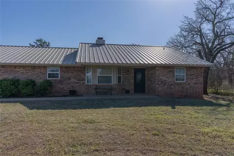 7922 N County Line Ave, Blanchard, OK 73010