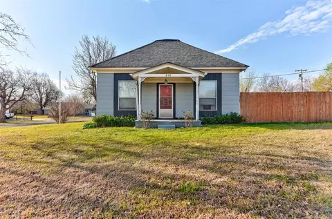 818 E Watts St, El Reno, OK 73036