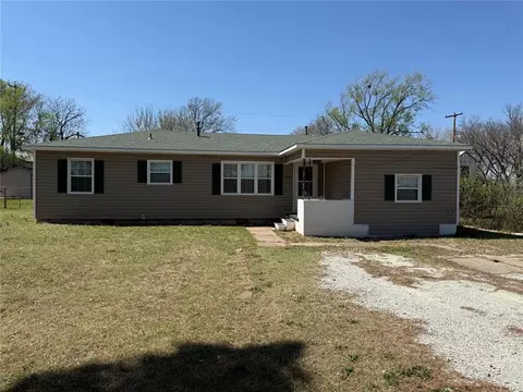 506 N Sharon St, Tecumseh, OK 74873