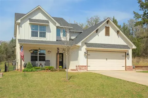 325 E 8th St, Arcadia, OK 73007
