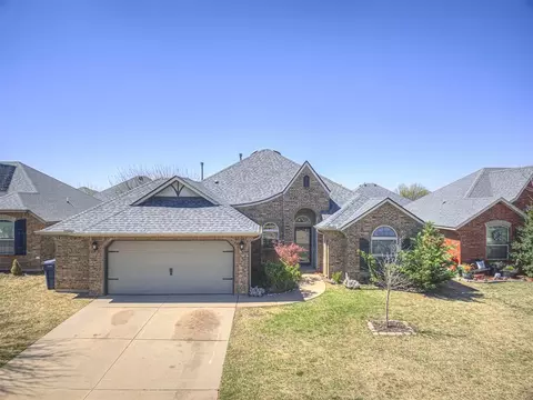 17313 Triana Dr, Oklahoma City, OK 73170