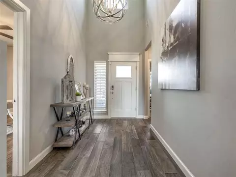 Entry Way - 4508 Baldwin Ave, Moore, OK 73160 photo 1 of 1