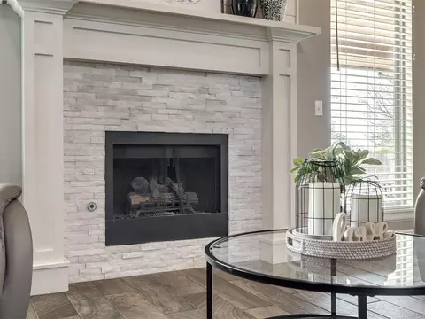 Living - 4508 Baldwin Ave, Moore, OK 73160 photo 3 of 3