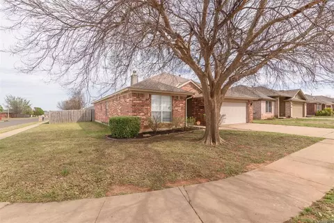 16240 Everglade Ln, Edmond, OK 73013