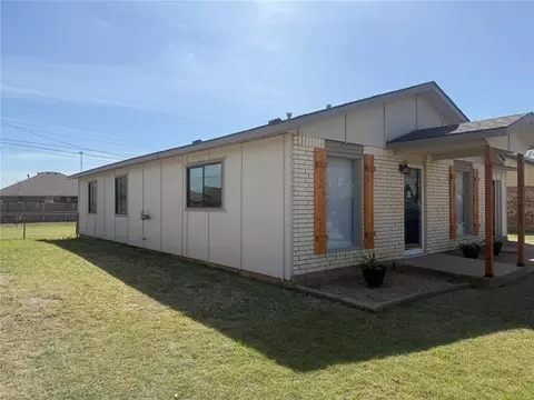Exterior - 404 Mercury, Altus, OK 73521 photo 3 of 9