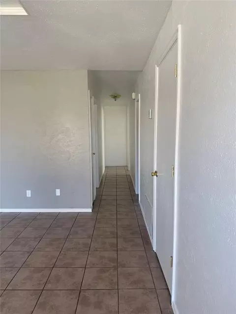 Entry Way - 404 Mercury, Altus, OK 73521 photo 1 of 1