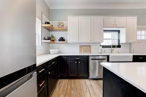 Kitchen - 806 E Warner Ave, Guthrie, OK 73044 photo 5 of 7