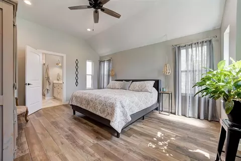 Bedroom - 806 E Warner Ave, Guthrie, OK 73044 photo 1 of 6