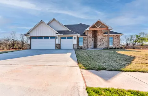 623 Siena Springs Dr, Norman, OK 73071