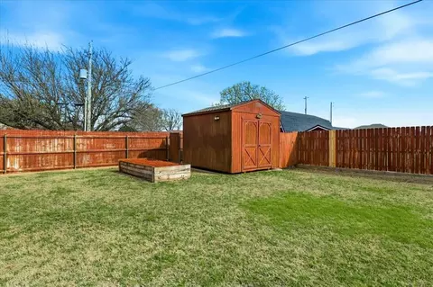 Other - 716 S Main St, Canute, OK 73626 photo 3 of 19