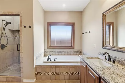 Bath - 716 S Main St, Canute, OK 73626 photo 1 of 5