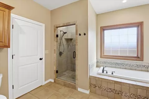 Bath - 716 S Main St, Canute, OK 73626 photo 3 of 5