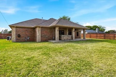 Exterior - 716 S Main St, Canute, OK 73626 photo 7 of 7