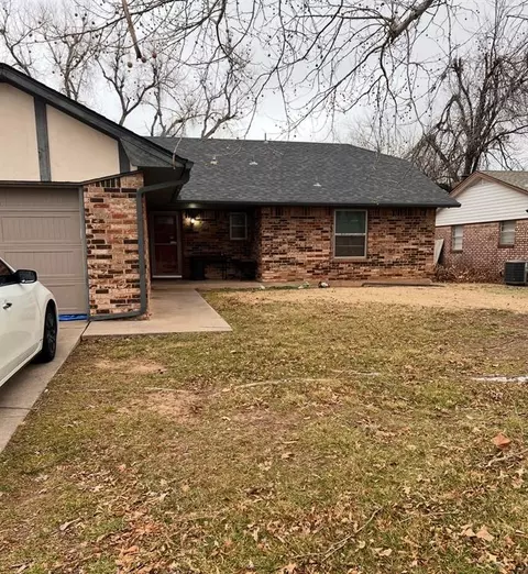 408 Pumpkin Cir, Yukon, OK 73099