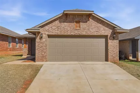 4720 Crystal Hill Dr, Oklahoma City, OK 73179