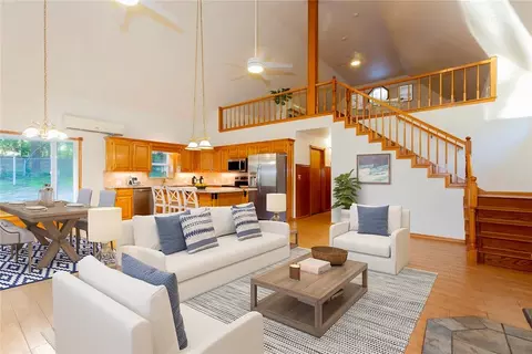 Living - 116500 S 4249 Rd, Eufaula, OK 74432 photo 3 of 8
