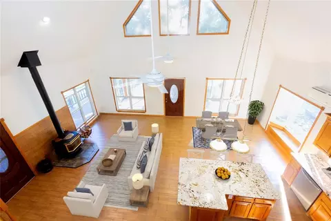 Living - 116500 S 4249 Rd, Eufaula, OK 74432 photo 4 of 8