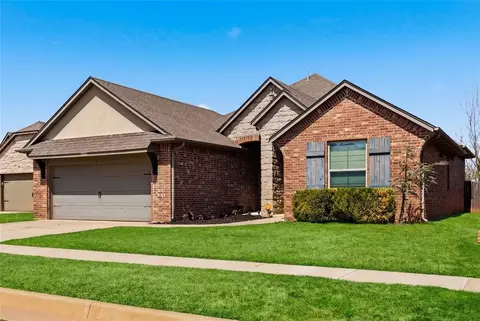 905 NW 189th Cir, Edmond, OK 73012