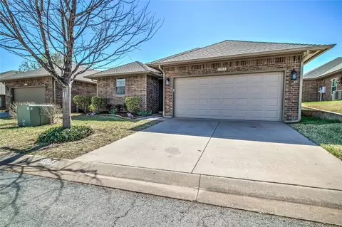 16133 Silverado Dr, Edmond, OK 73013