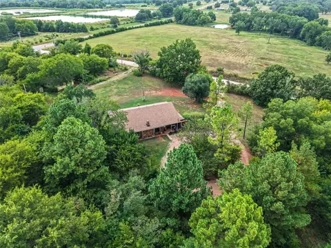 41587 Skelly Rd, Asher, OK 74826