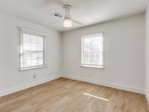 Bedroom - 415 E Frank St, Norman, OK 73071 photo 8 of 8