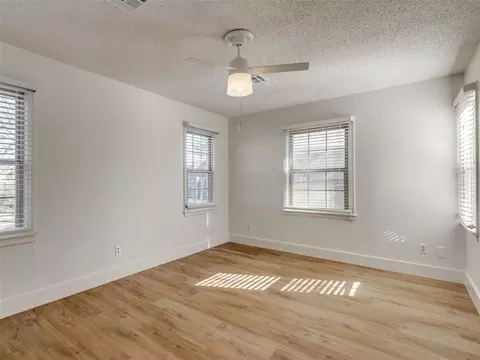 Bedroom - 415 E Frank St, Norman, OK 73071 photo 1 of 8