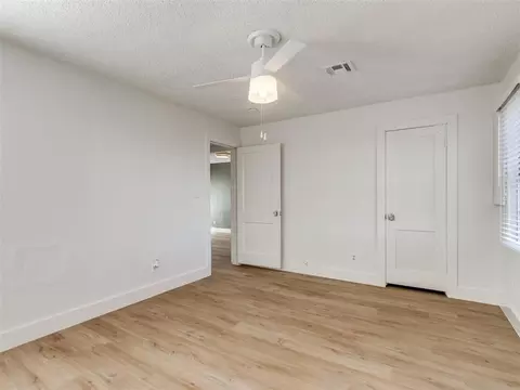 Bedroom - 415 E Frank St, Norman, OK 73071 photo 3 of 8
