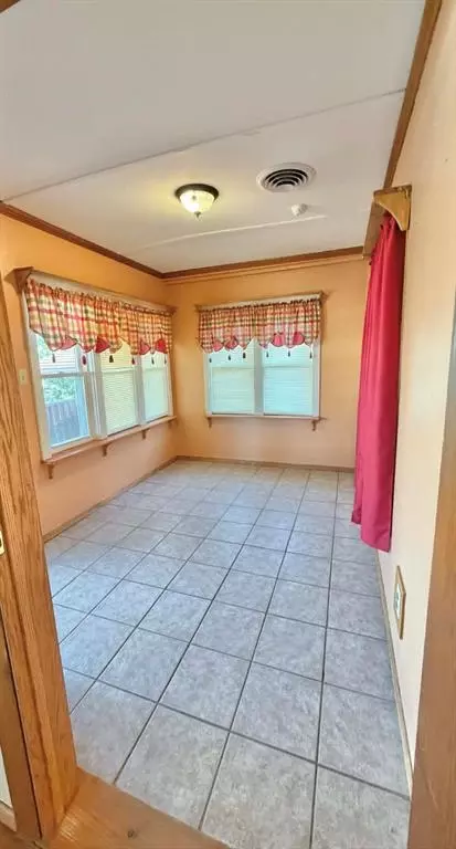 Other - 812 N Beaver St, Guymon, OK 73942 photo 3 of 10
