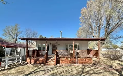 812 N Beaver St, Guymon, OK 73942